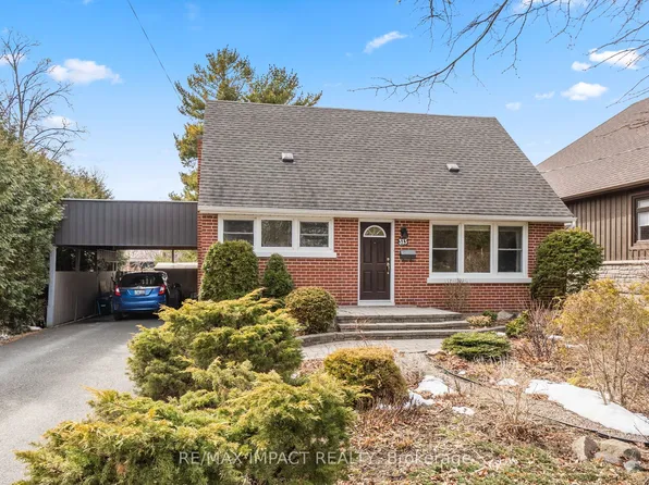 313 Henry St, Cobourg, ON K9A 3Y7