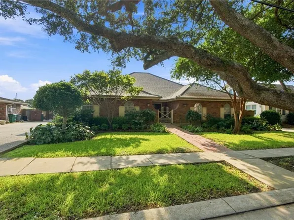 1049 Sena Dr, Metairie, LA 70005
