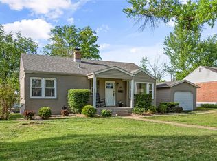 581 Meadowridge Dr, Saint Louis, MO