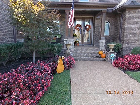 2nd image of 430 Huntington Dr
