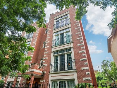 2049 W Morse Ave APT 4W, Chicago, IL, 60645