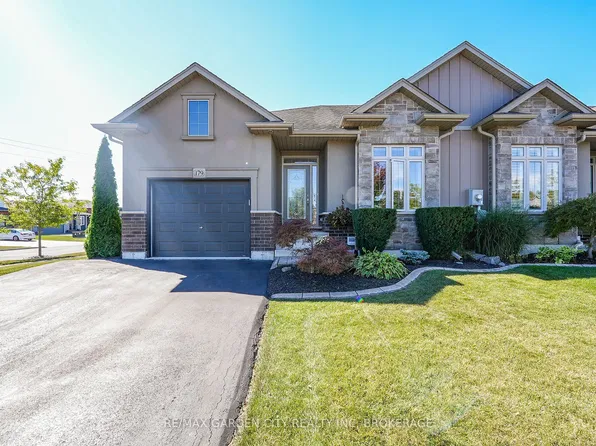 179 Falcon Dr, Welland, ON L3C 0B2