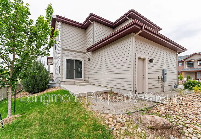 1303 S Oak Ct — Photo 20