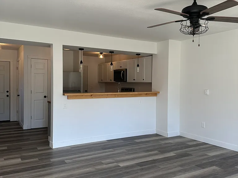 16899 S 12th St #5 — Photo 9