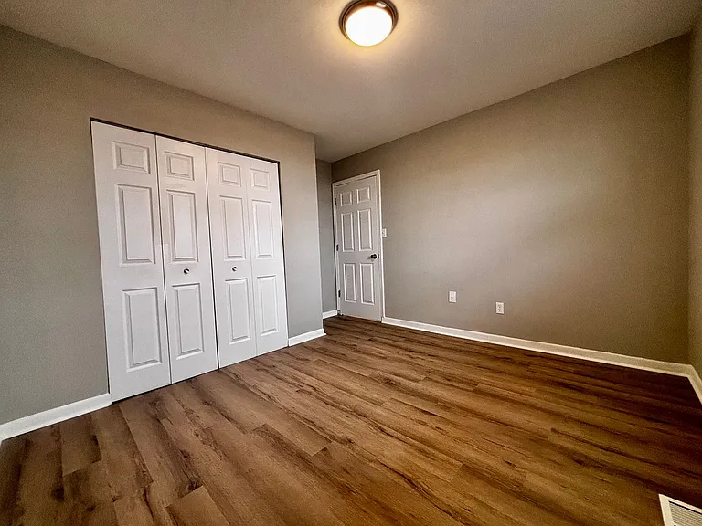 314 - 322 Kenbrook Drive — Photo 19