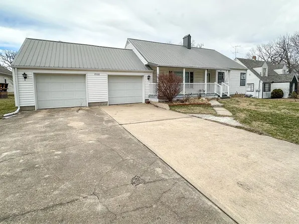 200 Main St, Golden City, MO 64748