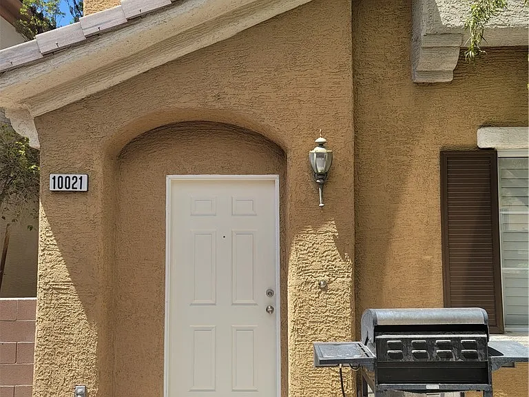 10021 Via Toro Ave — Photo 7