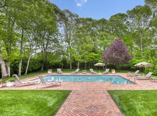 122 Beach Rd, Westhampton Beach, NY 11978