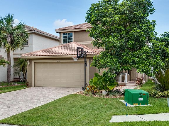 3rd image of 5114 Crescent Moon Dr