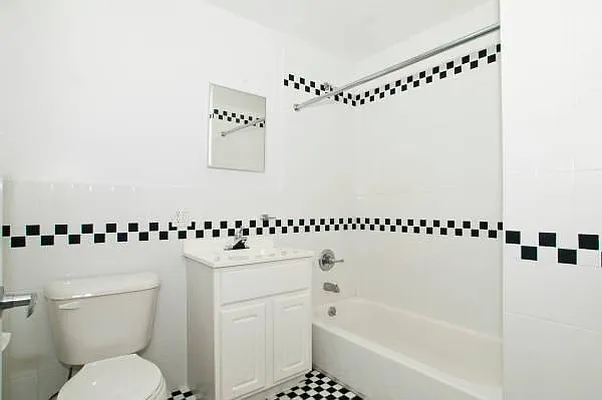 Rented by Level Group | media 61