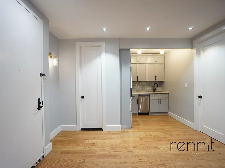 1160 Rogers Ave #3B — Photo 6