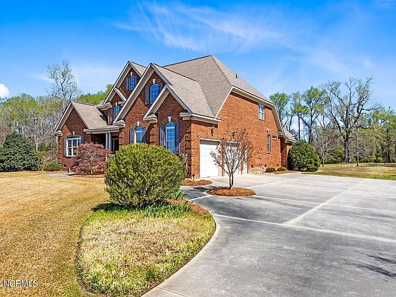 5th image of 2627 Winding Cove Dr