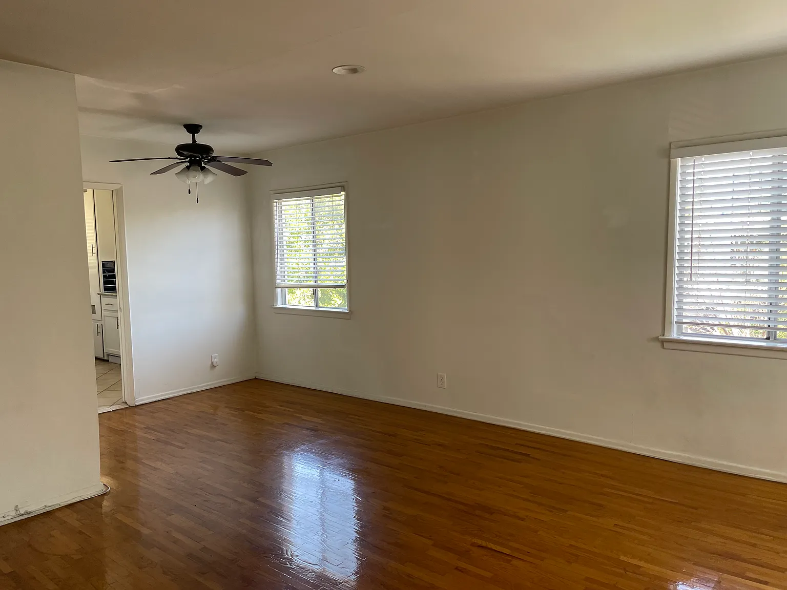 1 bed, 800 sqft, $2,395 — Photo 3