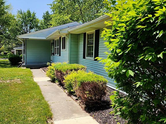 3rd image of 3827 Marigold Dr