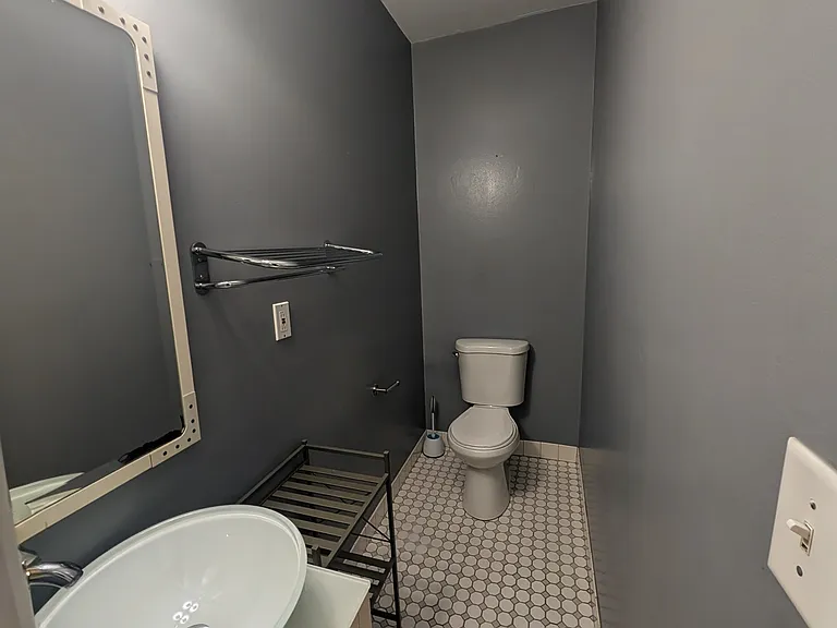 421 Foreland St #2 — Photo 9