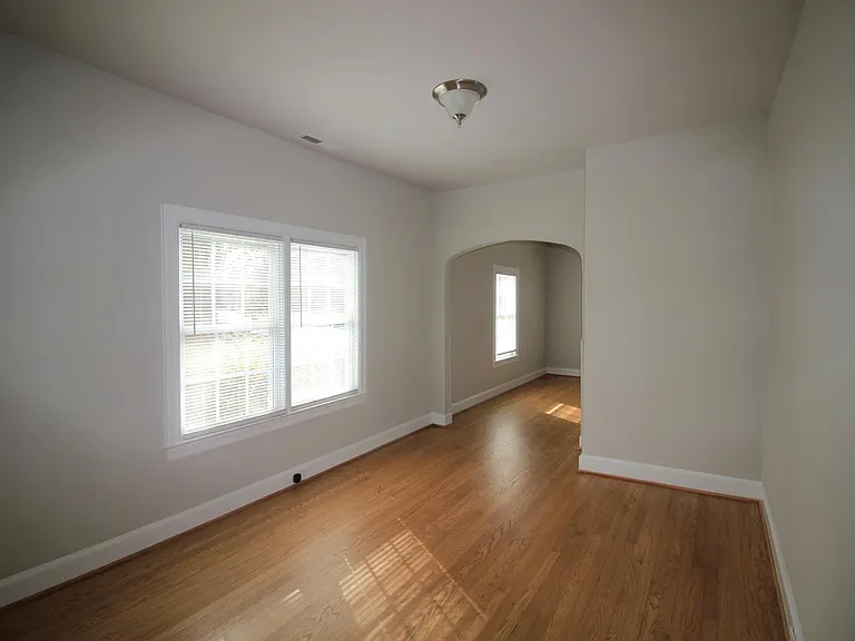 212 N Main St — Photo 5