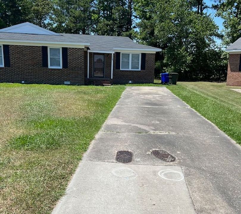 1st image of 115 Phillips Cir #B