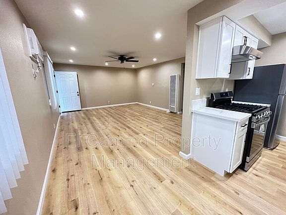 4th image of 8113 Cypress Ave Unit C