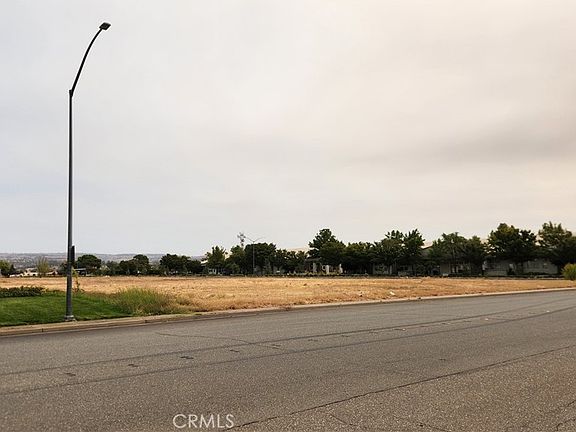 3rd image of 0 Fortress St