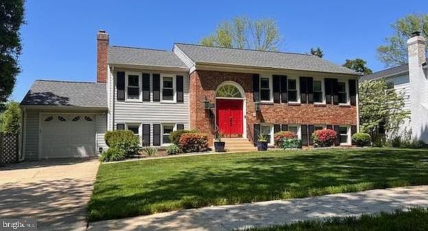 1st image of 813 Duke St