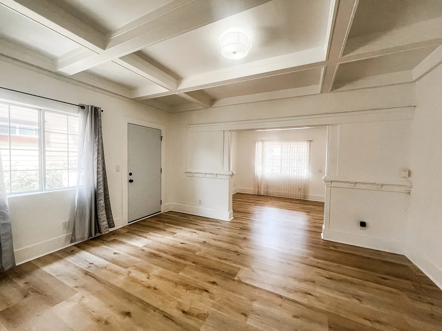 3 bed, 1.5 bath, 1438 sqft, $3,800 — Photo 4
