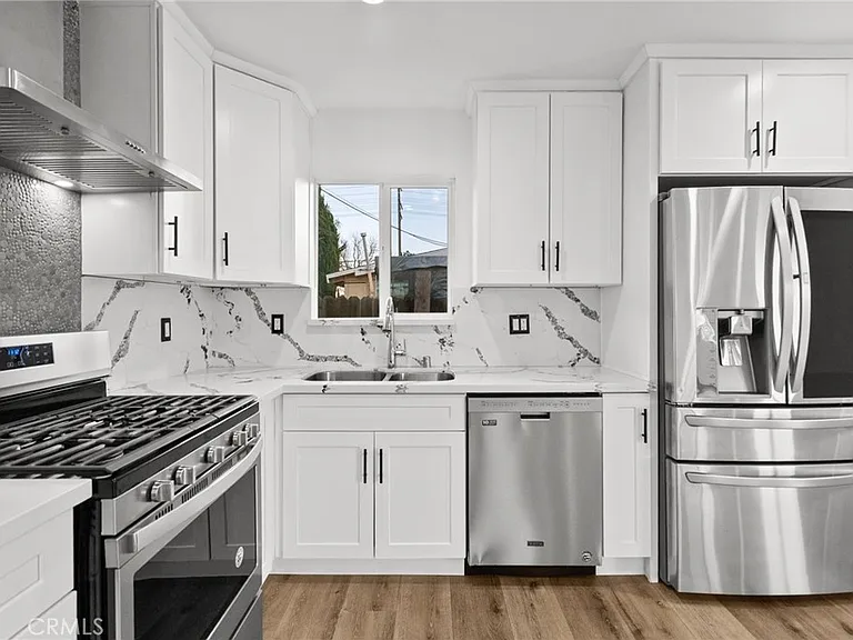 12869 Norris Ave — Photo 5