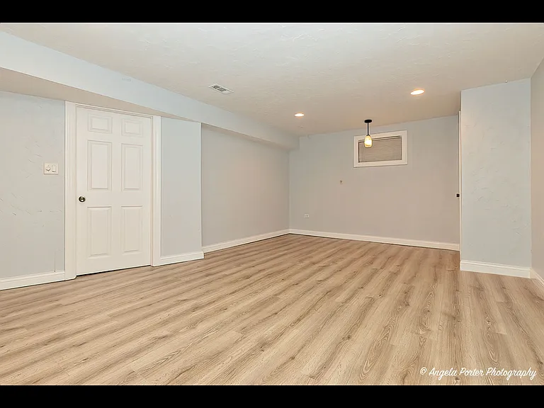 203 Springbrook Ct — Photo 8