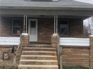 32 John St, Struthers, OH 44471