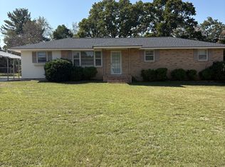 1003 Greenleaf Rd, Hartsville, SC 29550