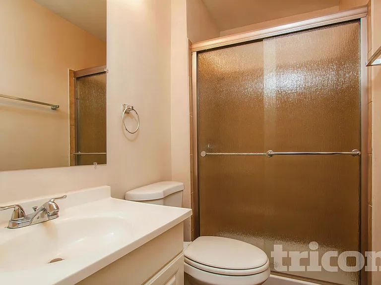 8610 Pine Shores Dr — Photo 15