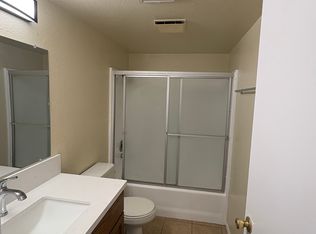 1060 Walnut Ave APT 302, Long Beach, CA 90813
