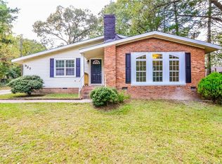 927 Shannon Dr, Fayetteville, NC 28303