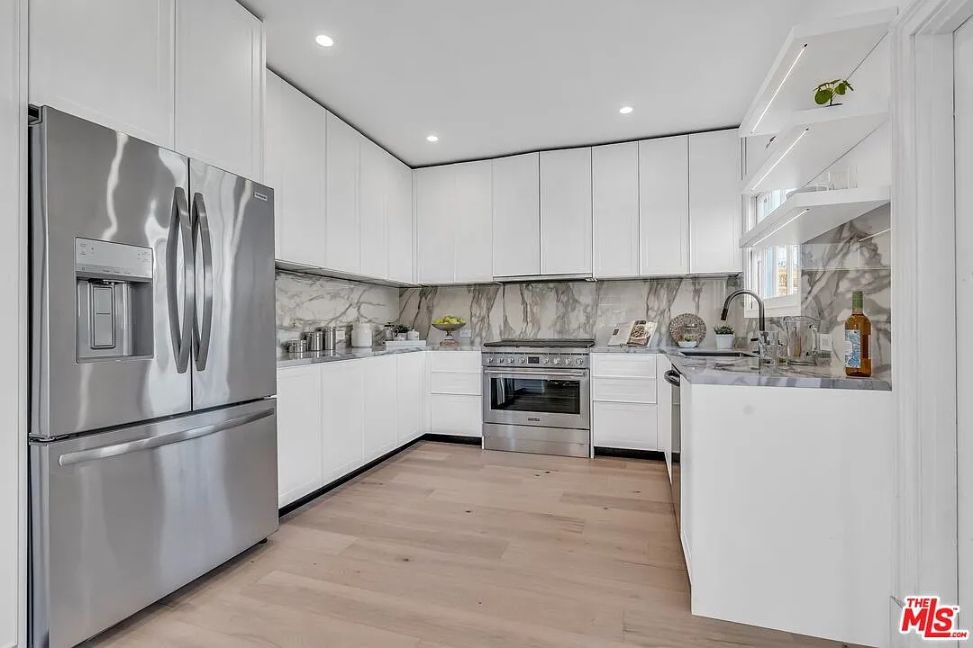 2 bed, 2.5 bath, 1500 sqft, $8,799 — Photo 1