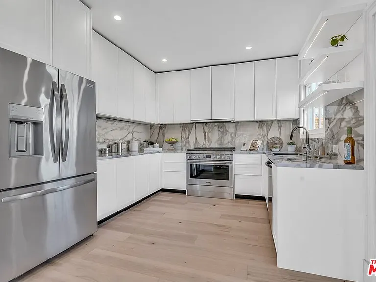 135 S Linden Dr — Photo 13