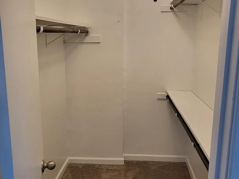 6912 Meadowbrook Dr — Photo 20