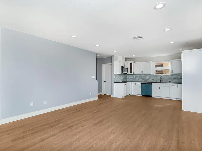 2028 S Hauser Blvd #1/2 — Photo 6