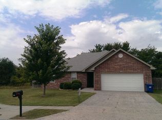 717 S Casa Grande Ave, Springfield, MO 65802