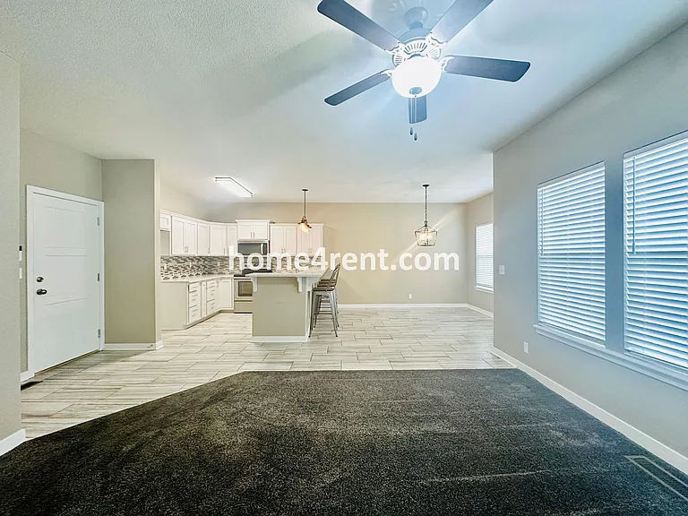 12701 E 47th Terrace Ct S — Photo 5