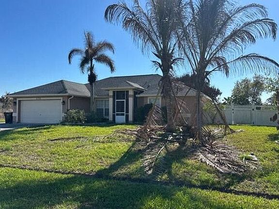2nd image of 6338 NW Topaz Way