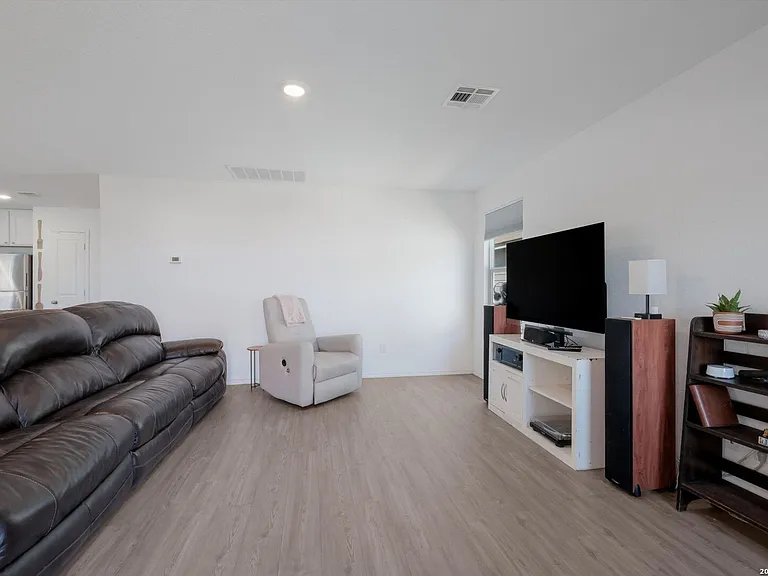 6422 Magee Run — Photo 23