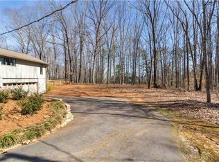5734 Wills Wood Cir, Cumming, GA 30040