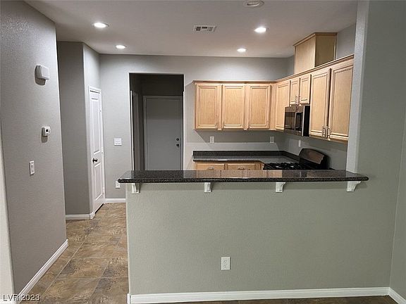 4th image of 9284 Aspen Shadow St