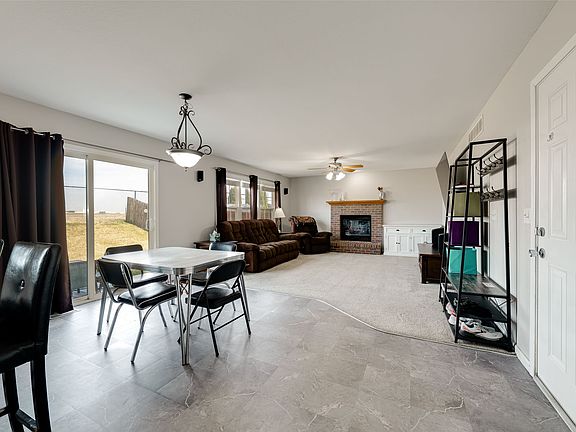 5th image of 3104 Castlemain Dr