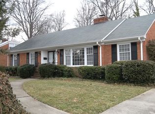 2902 Northampton Dr, Greensboro, NC 27408