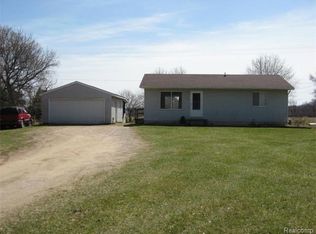 3715 W Schafer Rd, Pinckney, MI 48169