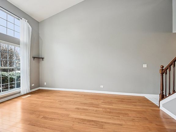 3rd image of 808 Old Checker Rd