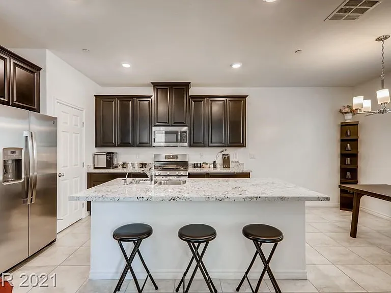 827 E Spring Estates Ave — Photo 11