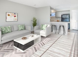 821 Applewood Ln #821, Fayetteville, NC 28303