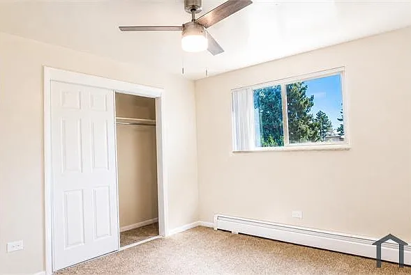 1375 Everett Ct #204 — Photo 3