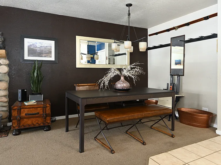 Extendable Dining Table